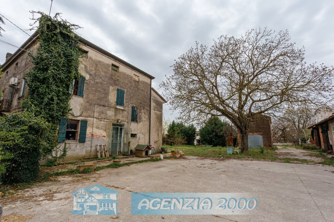 House in Tribano, Veneto, Italy 1 - 17709197