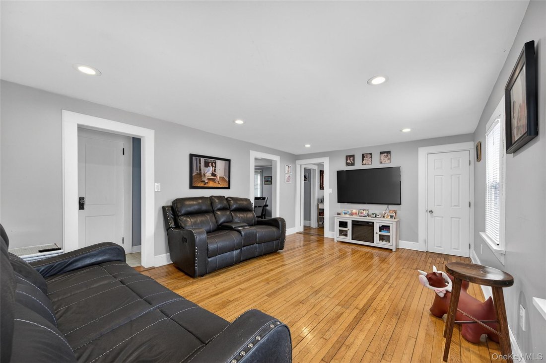 House in Bayville, New York, United States 3 - 17704479