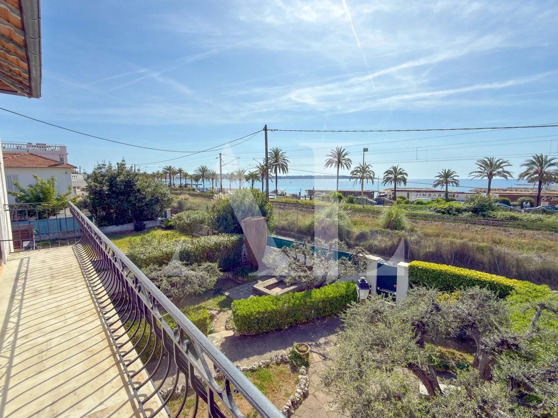 Villa in Les Paluds-Lauvert, Vallauris, France 1 - 17704705