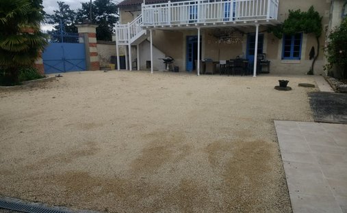 House in Pouant, Nouvelle-Aquitaine, France 1