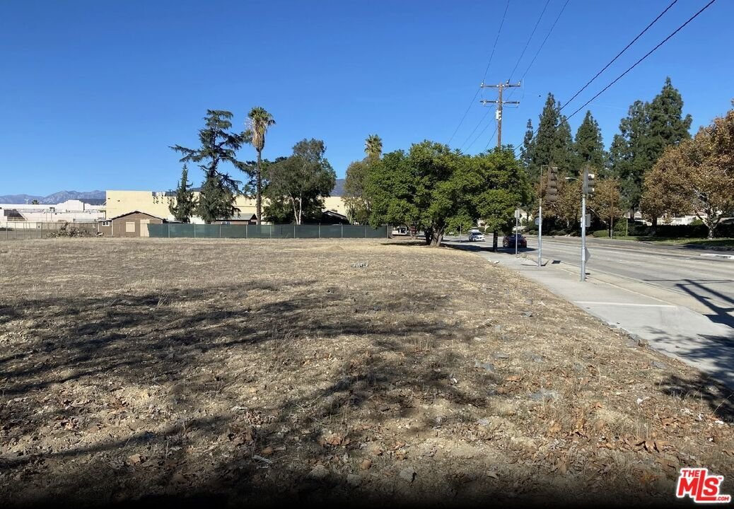 Land in Pomona, California, United States 3 - 17708935