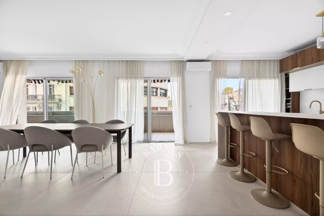 Apartment in Saint Giniez, 8e Arrondissement, Marseille 2 - 17439075