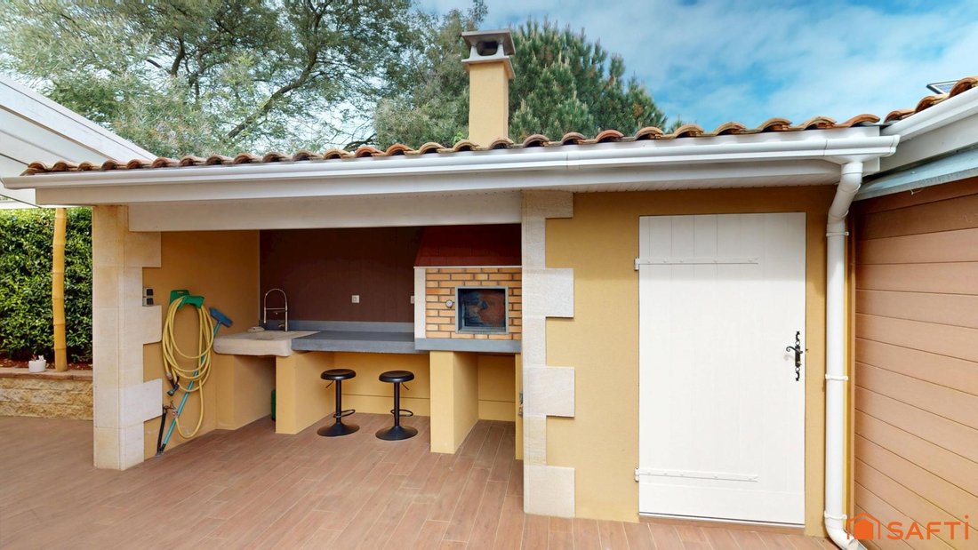 House in La Plaine, Saint-Loubes, France 5 - 17713445