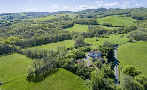 Estate in La Courtete, Occitania, France 1