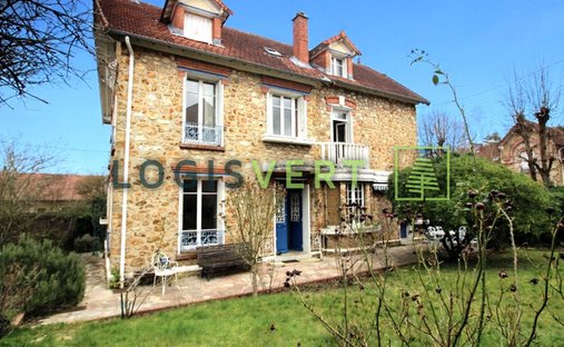 Maison à Centre Ville, Villebon-sur-Yvette, France 1