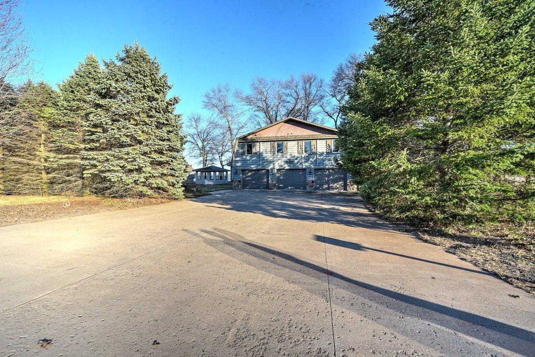 House in Webster, Wisconsin, United States 1 - 17715579