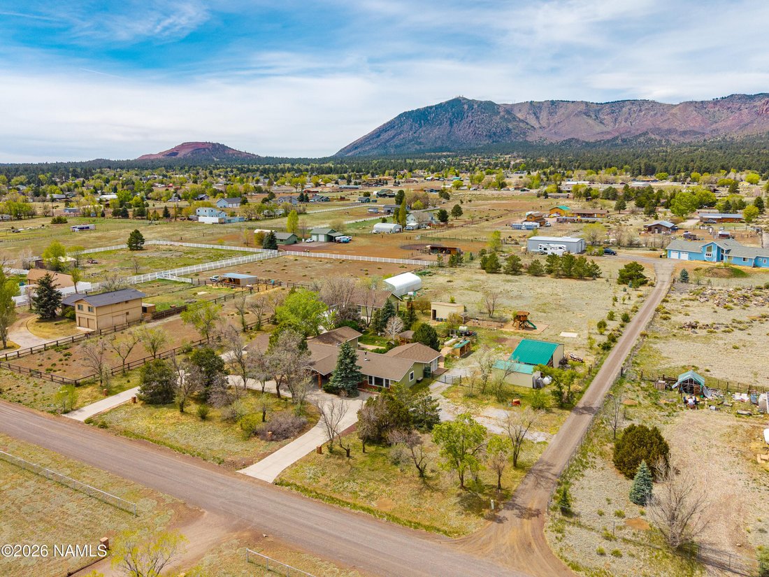 House in Flagstaff, Arizona, United States 1 - 17710152