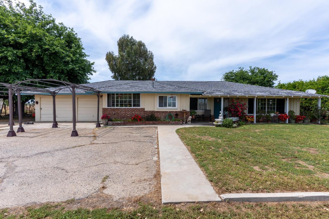 Sanger, California, United States 1 - 17715777