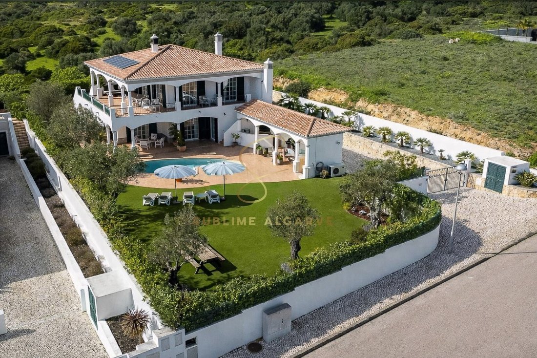House in Praia De Porto Mós, Sao Goncalo de Lagos, Algarve 1 - 17711218