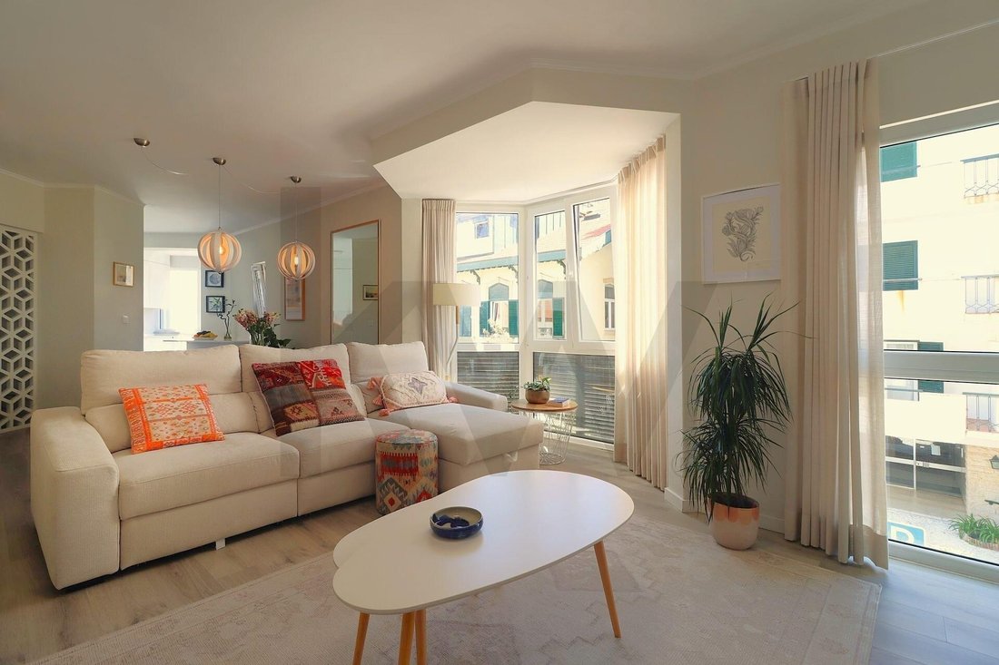Apartment in Cascais e Estoril, Lisbon, Portugal 1 - 17705322