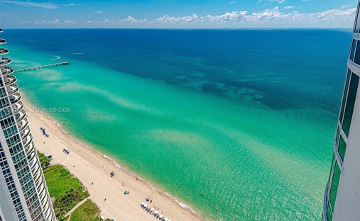 Eigentumswohnung in Sunny Isles Beach, Florida, Vereinigte Staaten 1