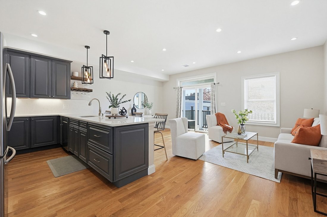 Condo in Boston, Massachusetts, United States 3 - 17705514