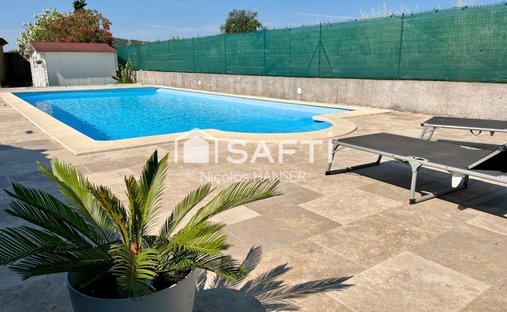 House in Baron, Occitania, France 1