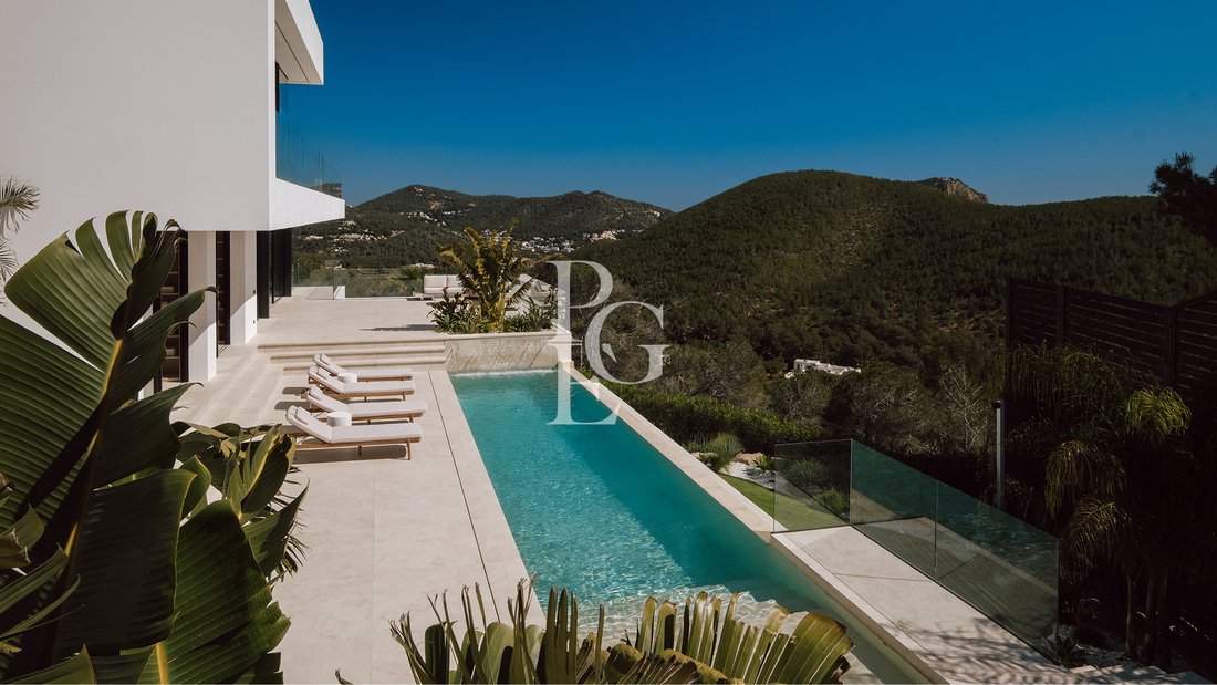 Villa in Roca Llisa, Santa Eularia des Riu, Balearic Islands 1 - 17670951