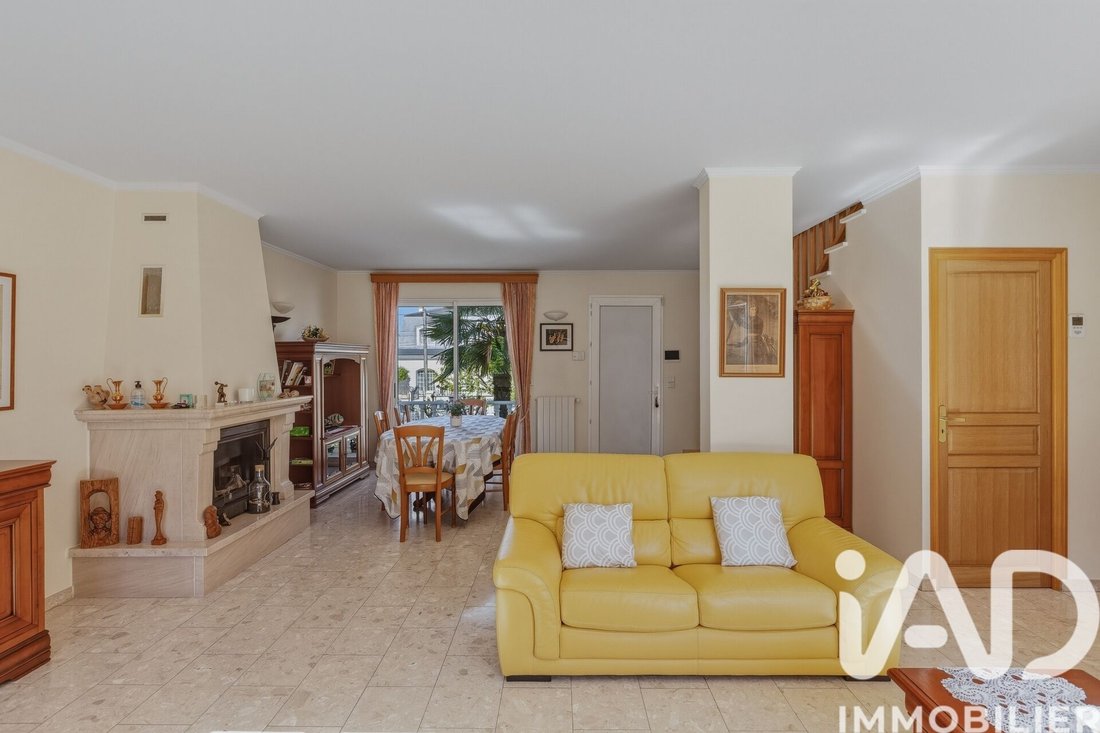 House in Ormesson-sur-Marne, Ile-de-France, France 5 - 17714647