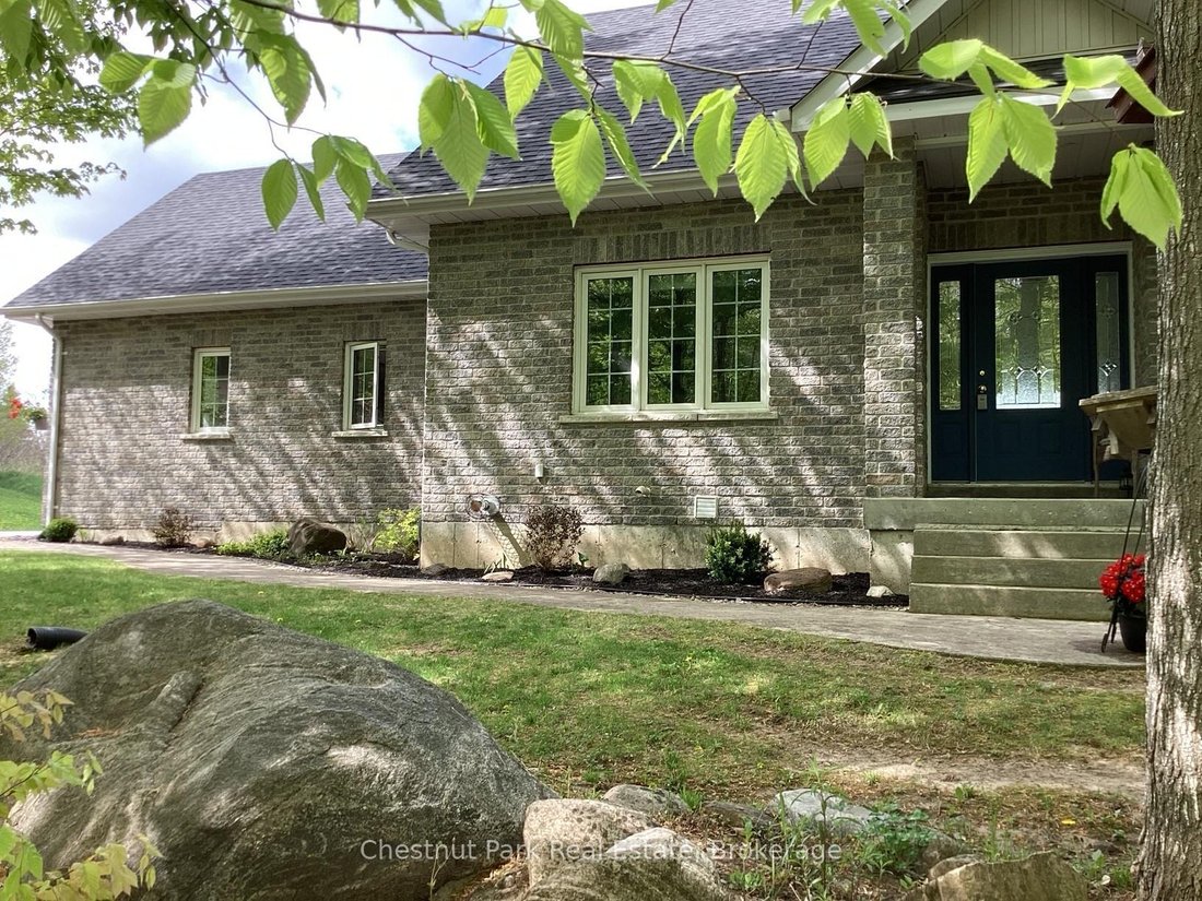 House in Moonstone, Ontario, Canada 3 - 17285390