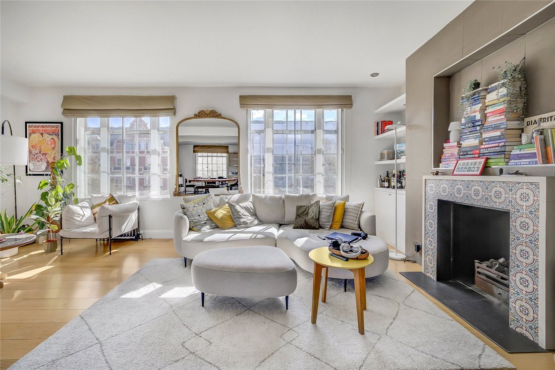 Apartment in Campden Hill, Kensington And Chelsea, England 2 - 17712198