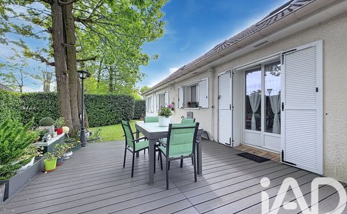 House in Le Plessis-Trévise, Ile-de-France, France 1