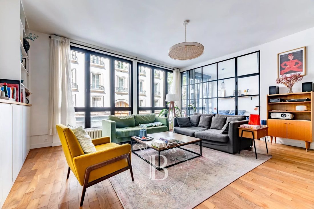 Apartment in Trudaine-Maubeuge, Paris 9e Arrondissement, Paris 2 - 17717208