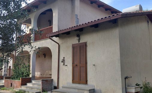Villa in Manciano, Tuscany, Italy 1