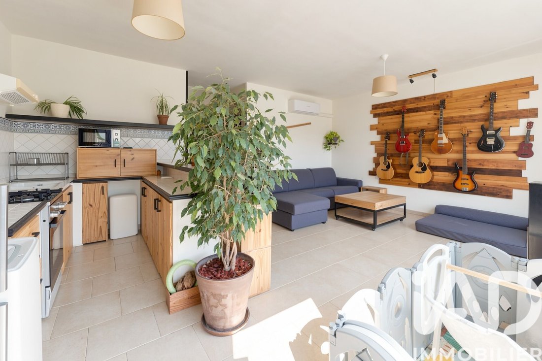 House in La Motte-d'Aigues, Provence-Alpes-Côte d'Azur, France 2 - 17672135