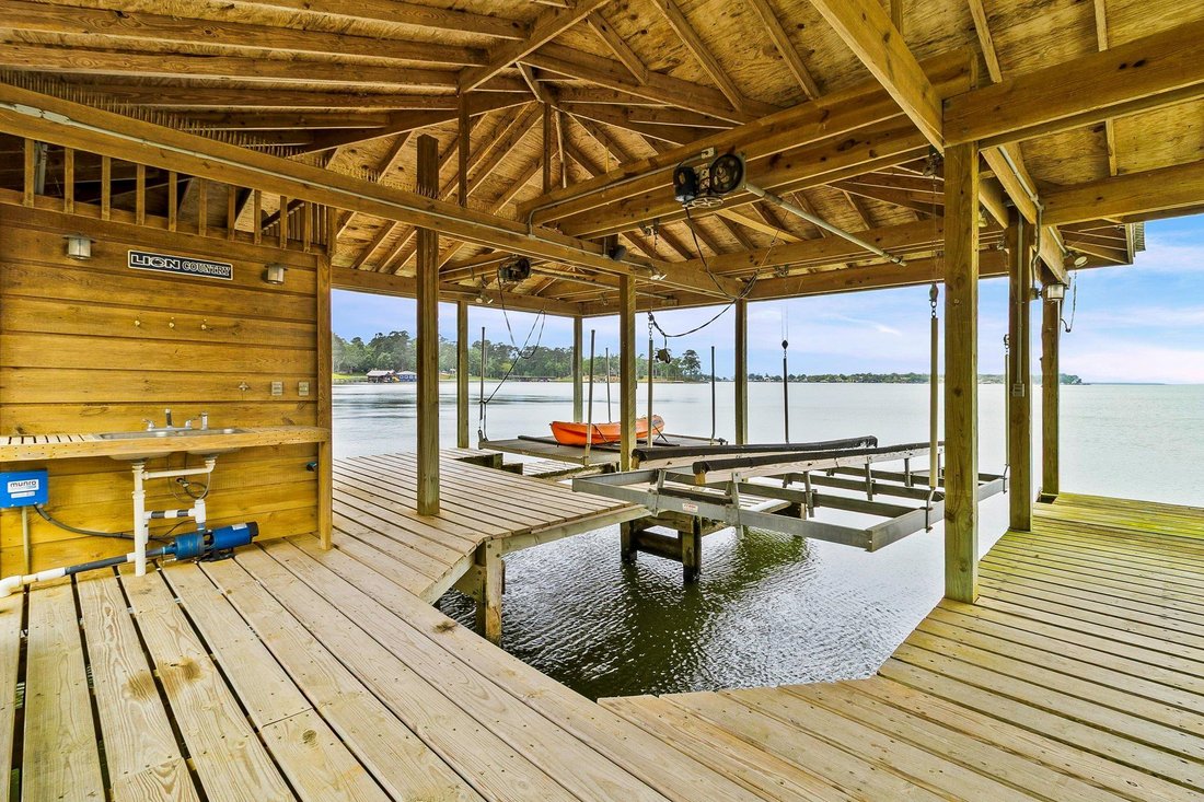 House in Livingston, Texas, United States 3 - 17717825