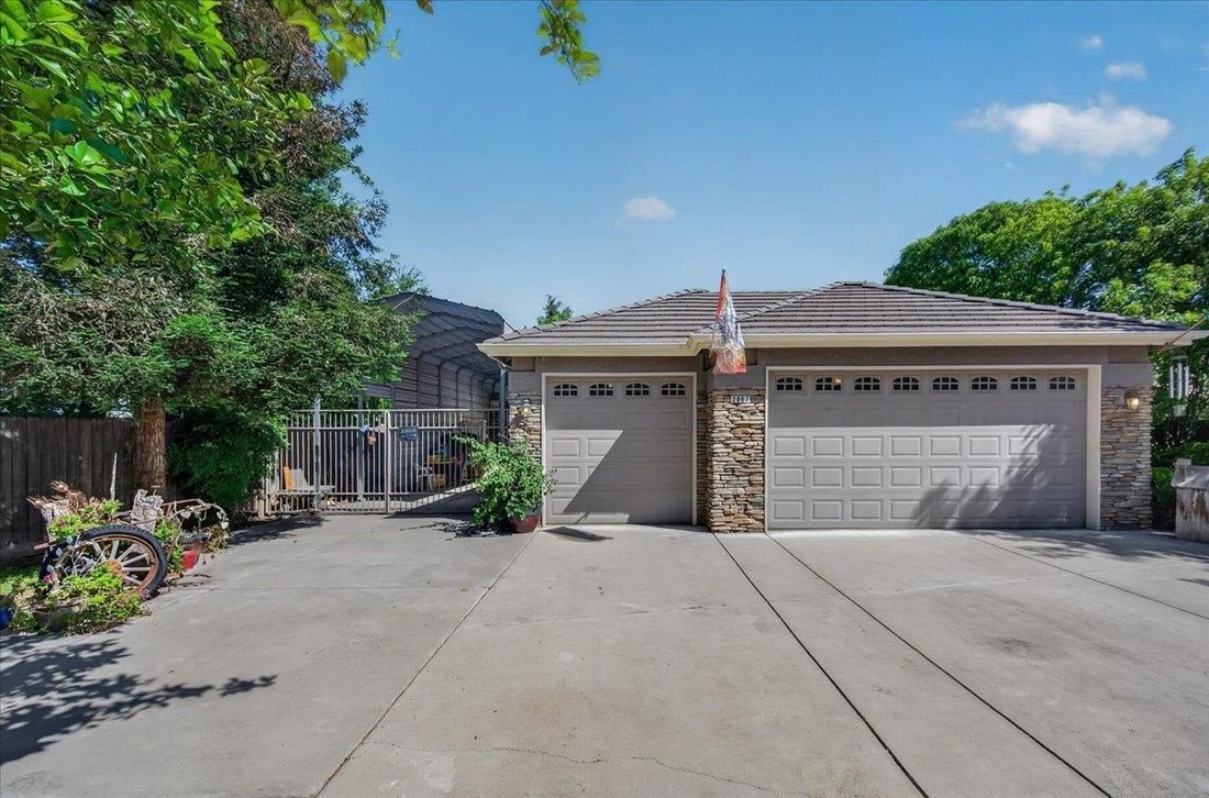 House in Clovis, California, United States 4 - 17713404