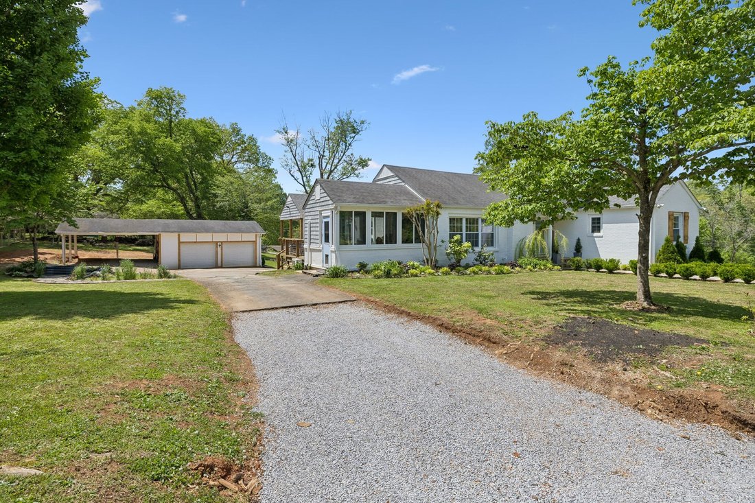 House in McMinnville, Tennessee, United States 4 - 17714281