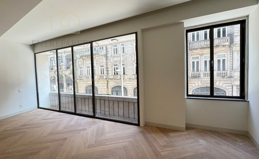 Apartment in Cedofeita, Santo Ildefonso, Se, Miragaia, Sao Nicolau e Vitoria, Porto District, Portugal 1