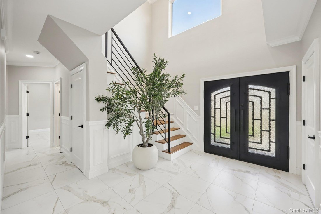 House in Wantagh, New York, United States 5 - 17712268