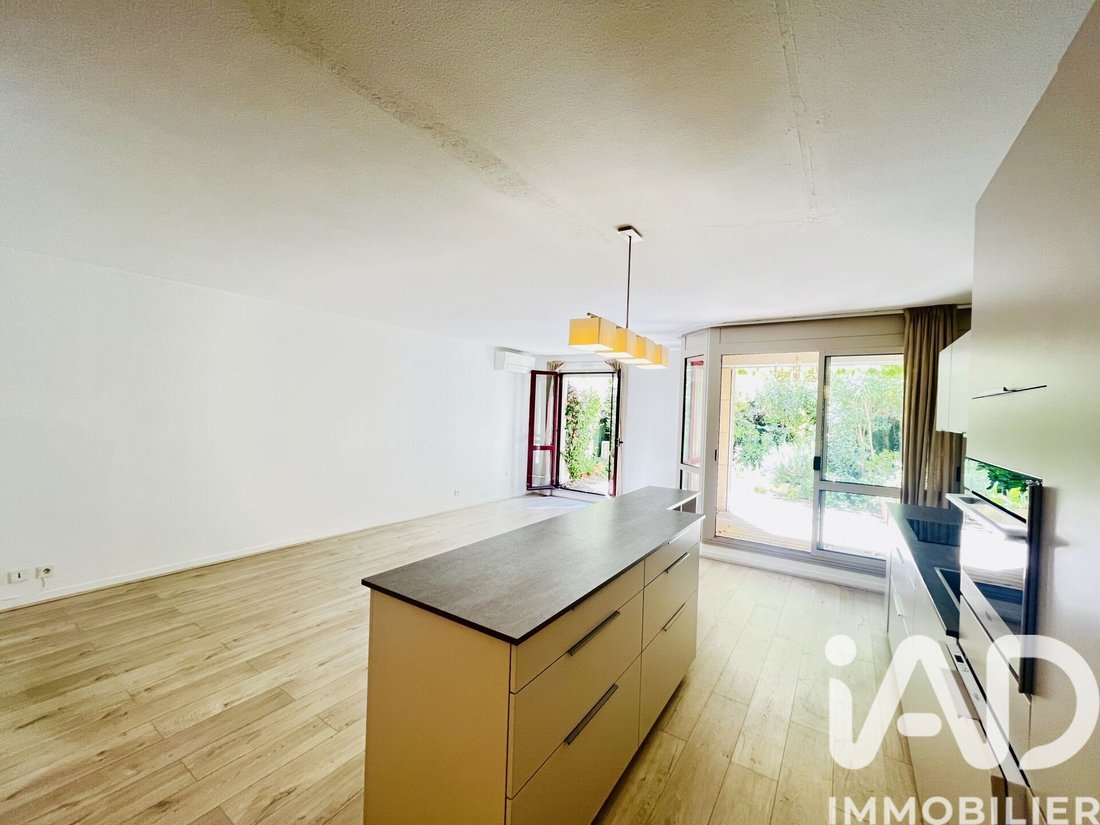 Apartment in Mazenod-Bellevue-Saint Donat-Banon, Aix-en-Provence, France 2 - 17713837