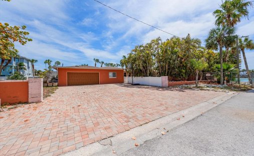 House in St. Pete Beach, Florida, United States 1