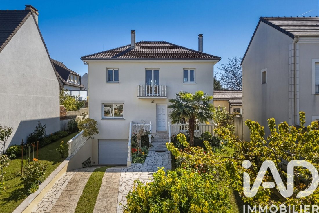 House in Ormesson-sur-Marne, Ile-de-France, France 1 - 17714647