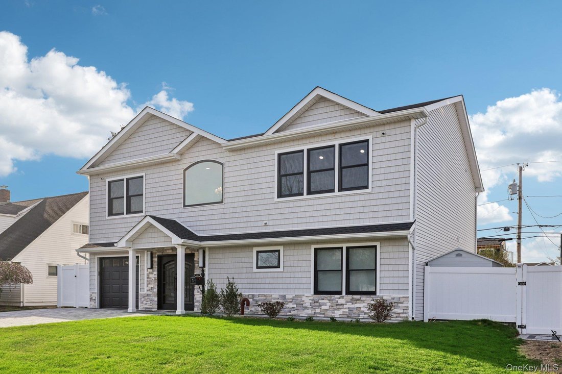 House in Wantagh, New York, United States 1 - 17712268