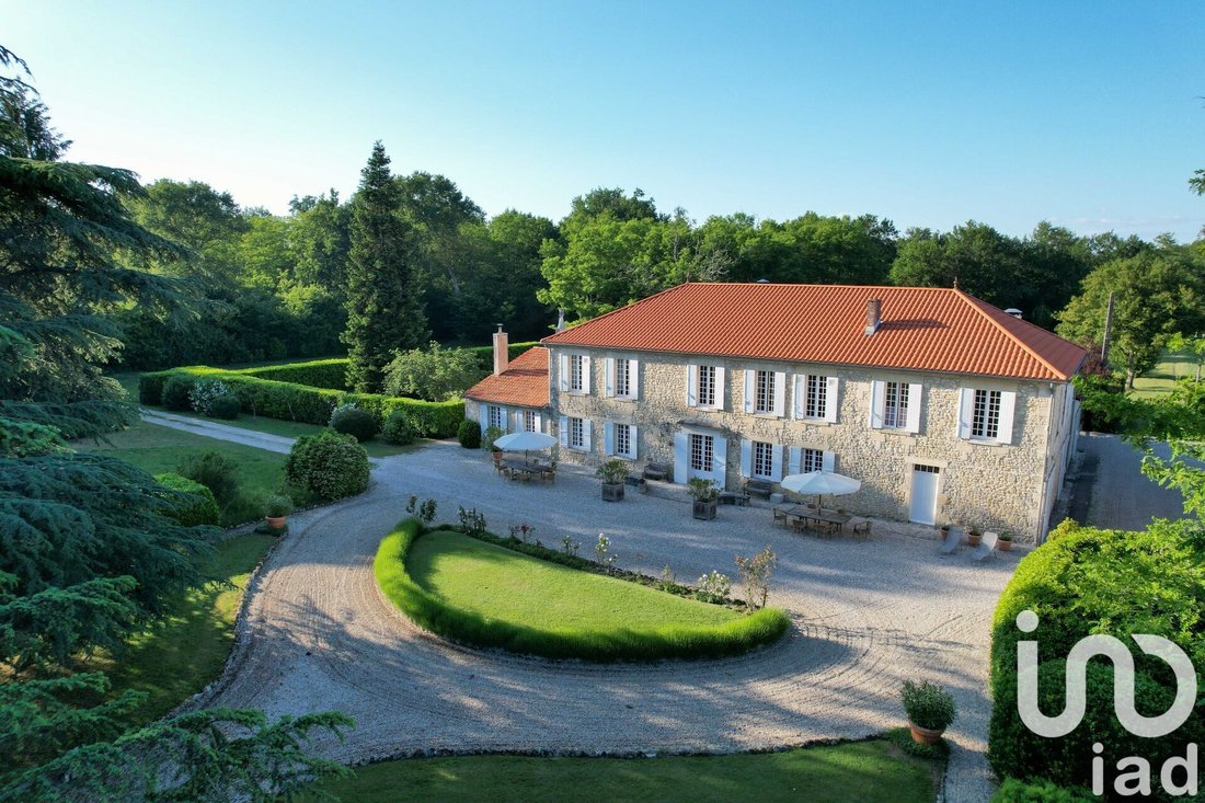 House in Lesparre-Medoc, Nouvelle-Aquitaine, France 3 - 17714567