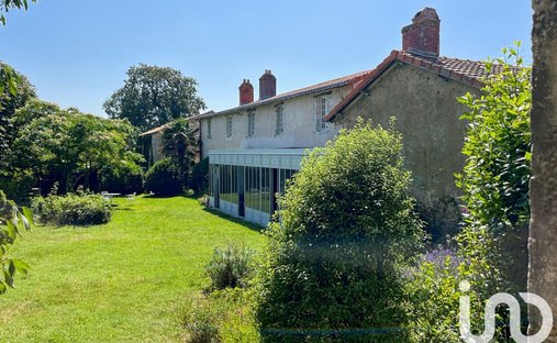 House in Saint-Pere-en-Retz, Pays de la Loire, France 1