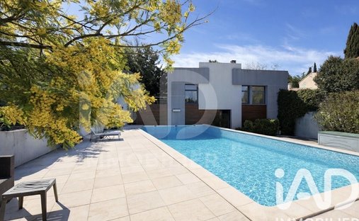 House in Casernes, Nimes, France 1