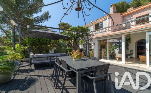 House in Village, Saint-Mandrier-sur-Mer, France 1