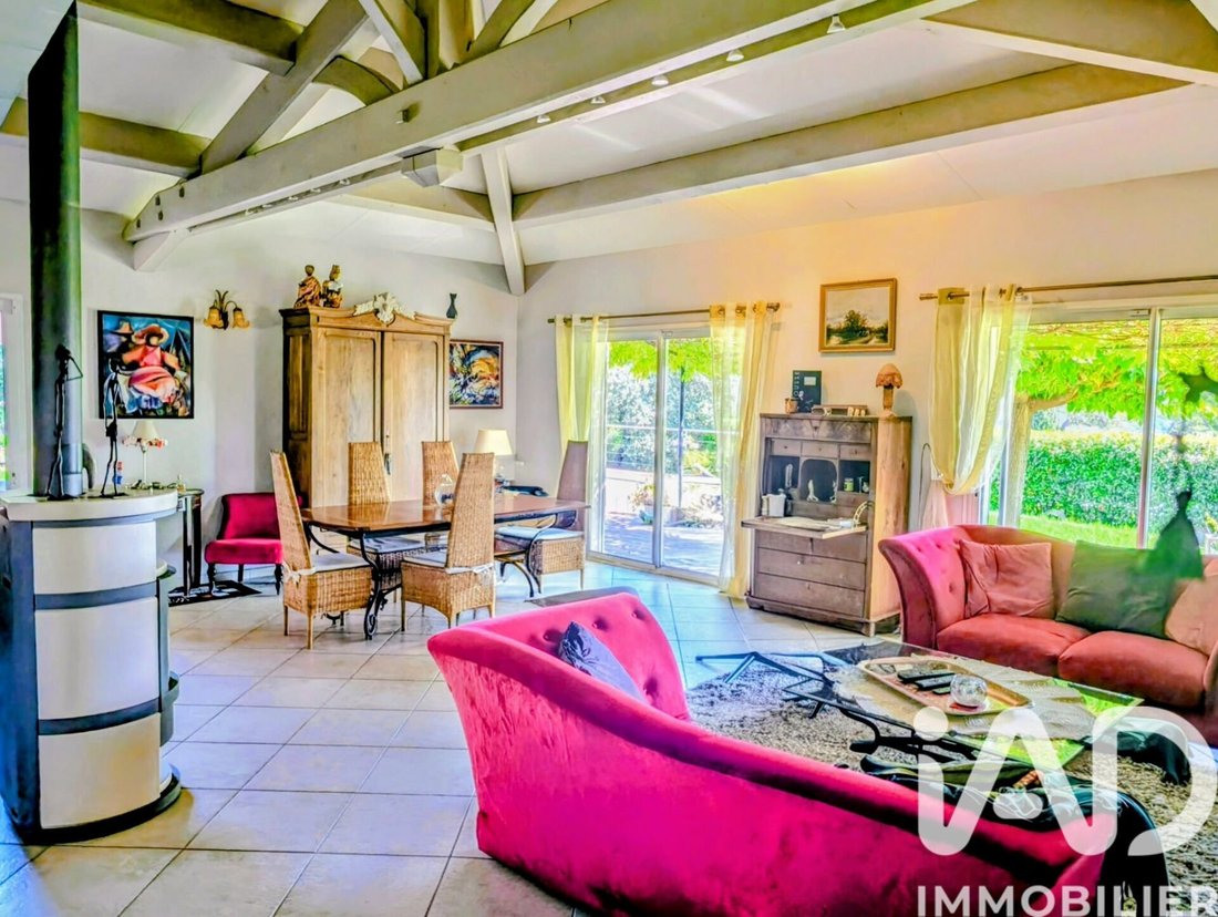 House in Cuers, Provence-Alpes-Côte d'Azur, France 3 - 17416949