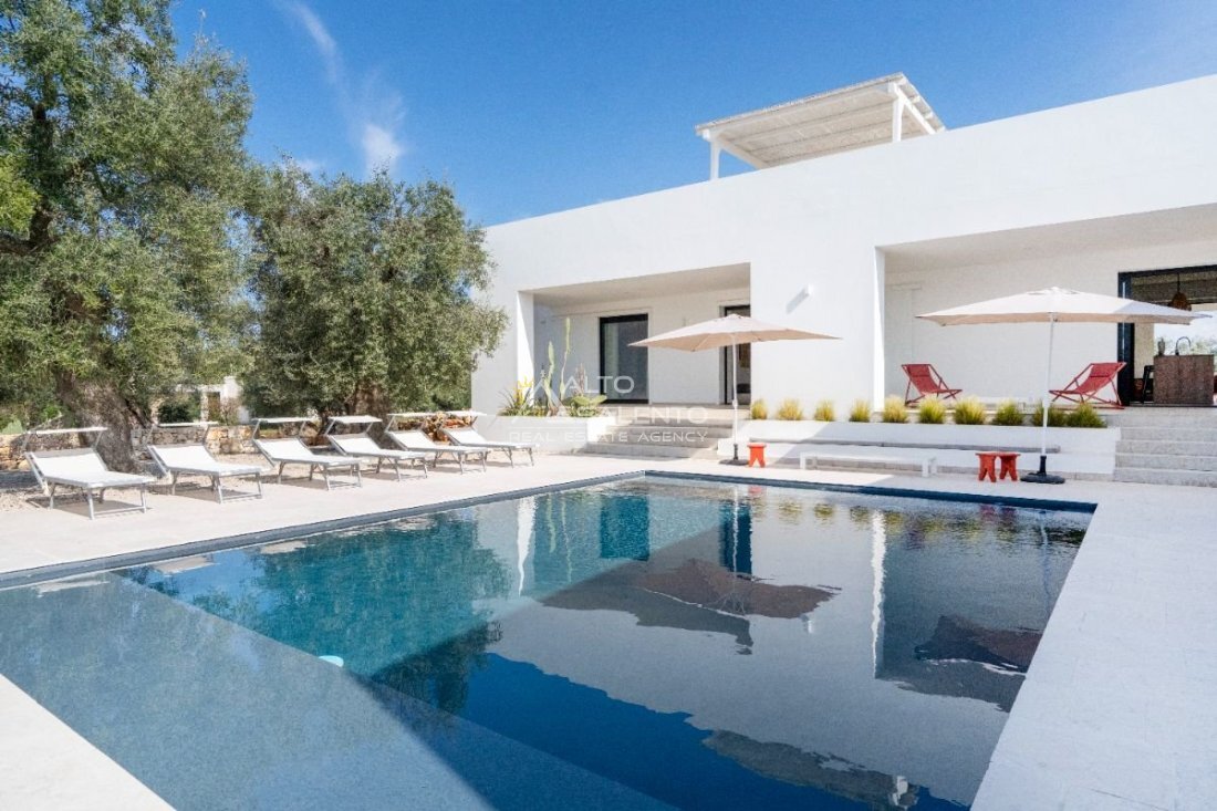Villa in Carovigno, Apulia, Italy 1 - 17712328