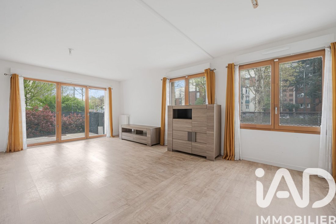 Apartment in Meudon la Forêt Sud, Meudon, France 2 - 17714598