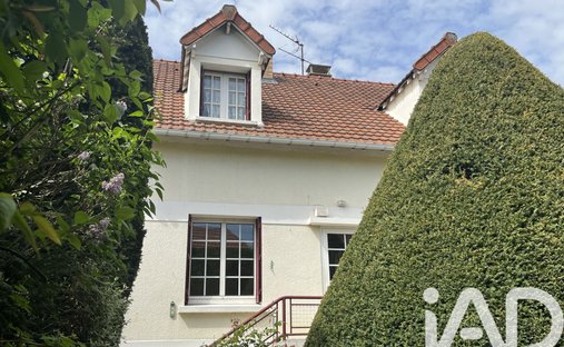 House in Le Plessis-Bouchard, Ile-de-France, France 1
