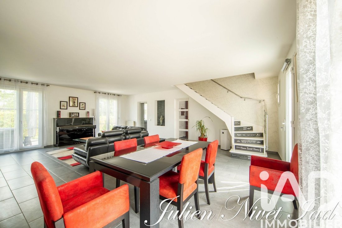 House in Guiry-en-Vexin, Ile-de-France, France 4 - 17714641
