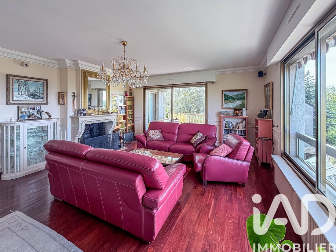 House in Chennevieres-sur-Marne, Ile-de-France, France 4 - 17713715