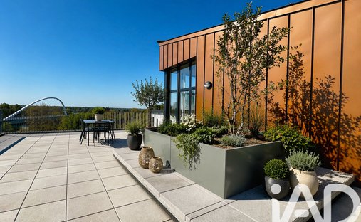 Apartment in Sud Petite Espere, Saint-Jean-de-la-Ruelle, France 1