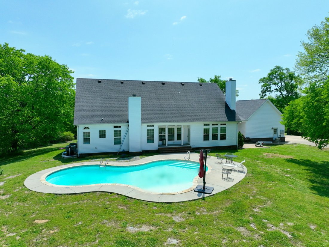 House in Mount Pleasant, Tennessee, United States 3 - 17713162