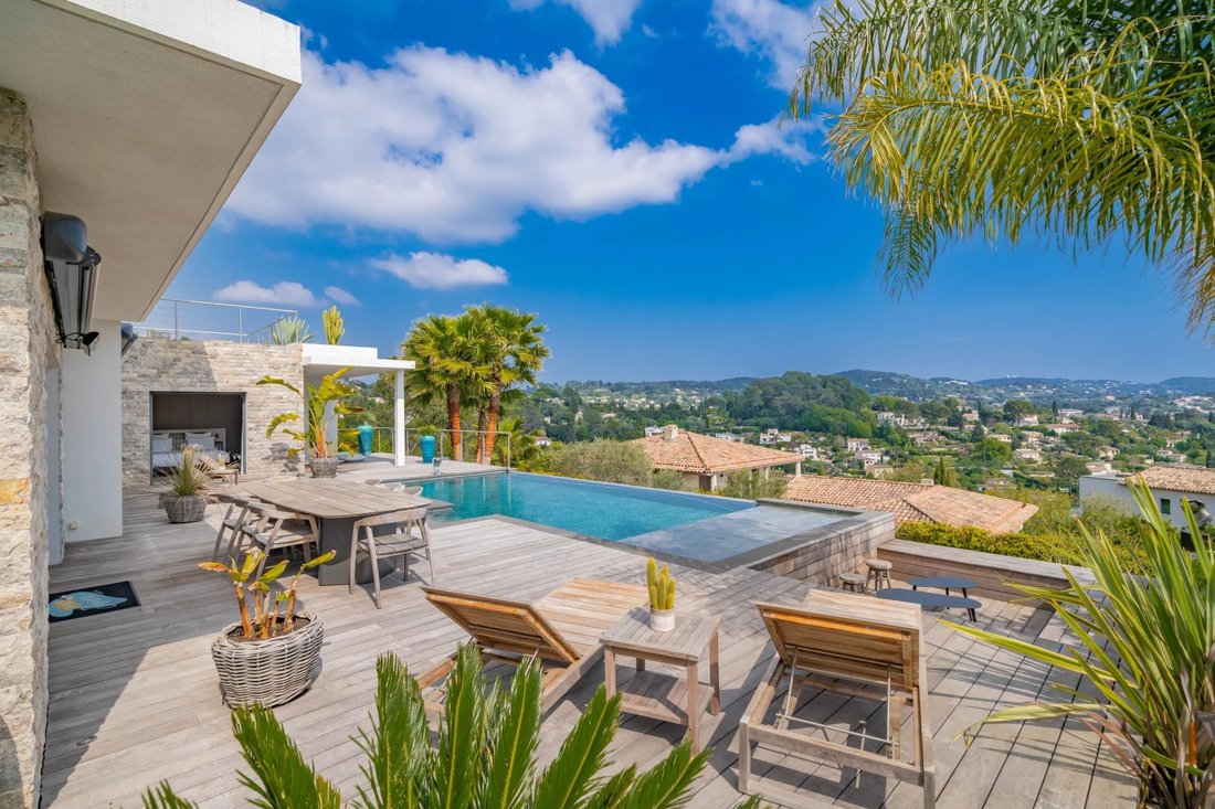 Villa in Mougins, Provence-Alpes-Côte d'Azur, France 5 - 17712808