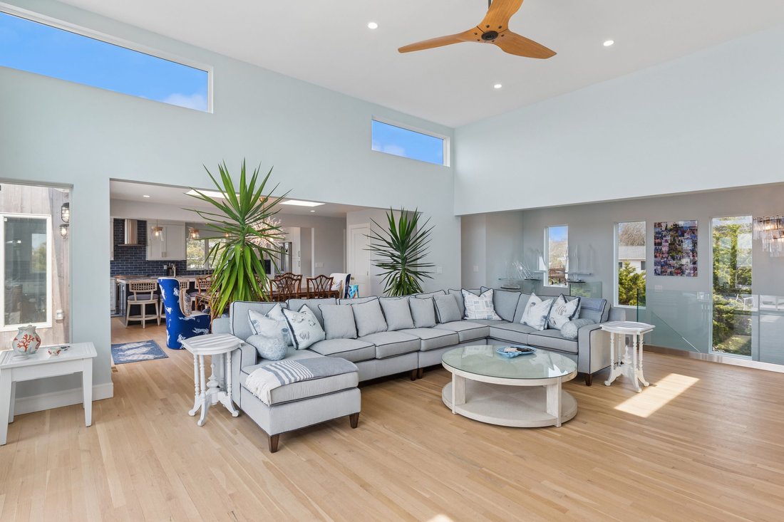 Hampton Bays, New York, United States 5 - 17712958