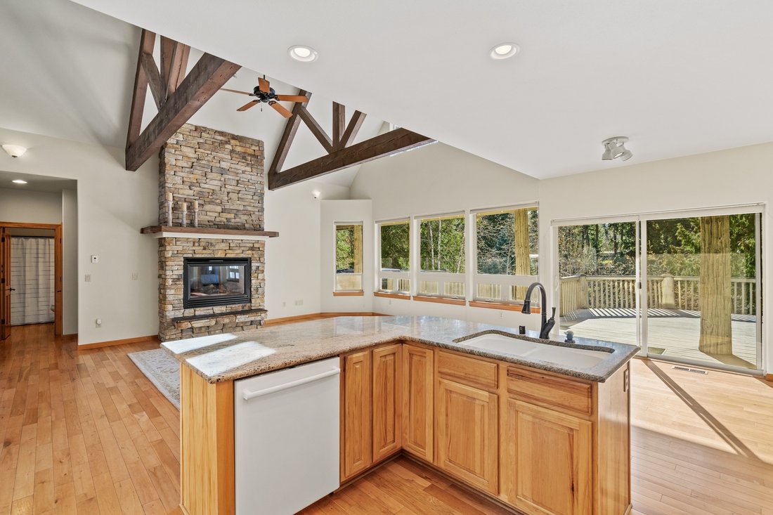 House in Sandpoint, Idaho, United States 5 - 17712733