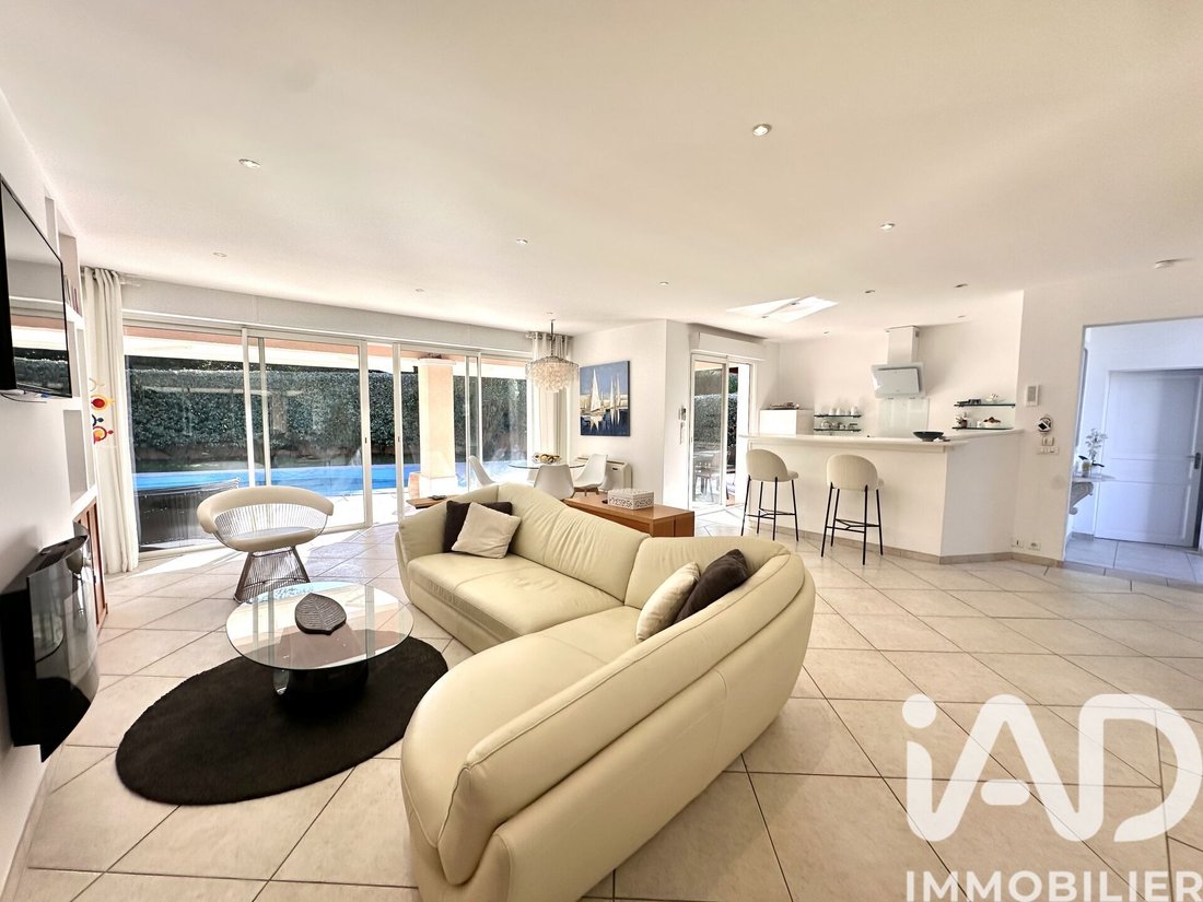 House in Nartelle-Noyer-Bellevue-bd des Sardinaux, Sainte-Maxime, France 4 - 17714897